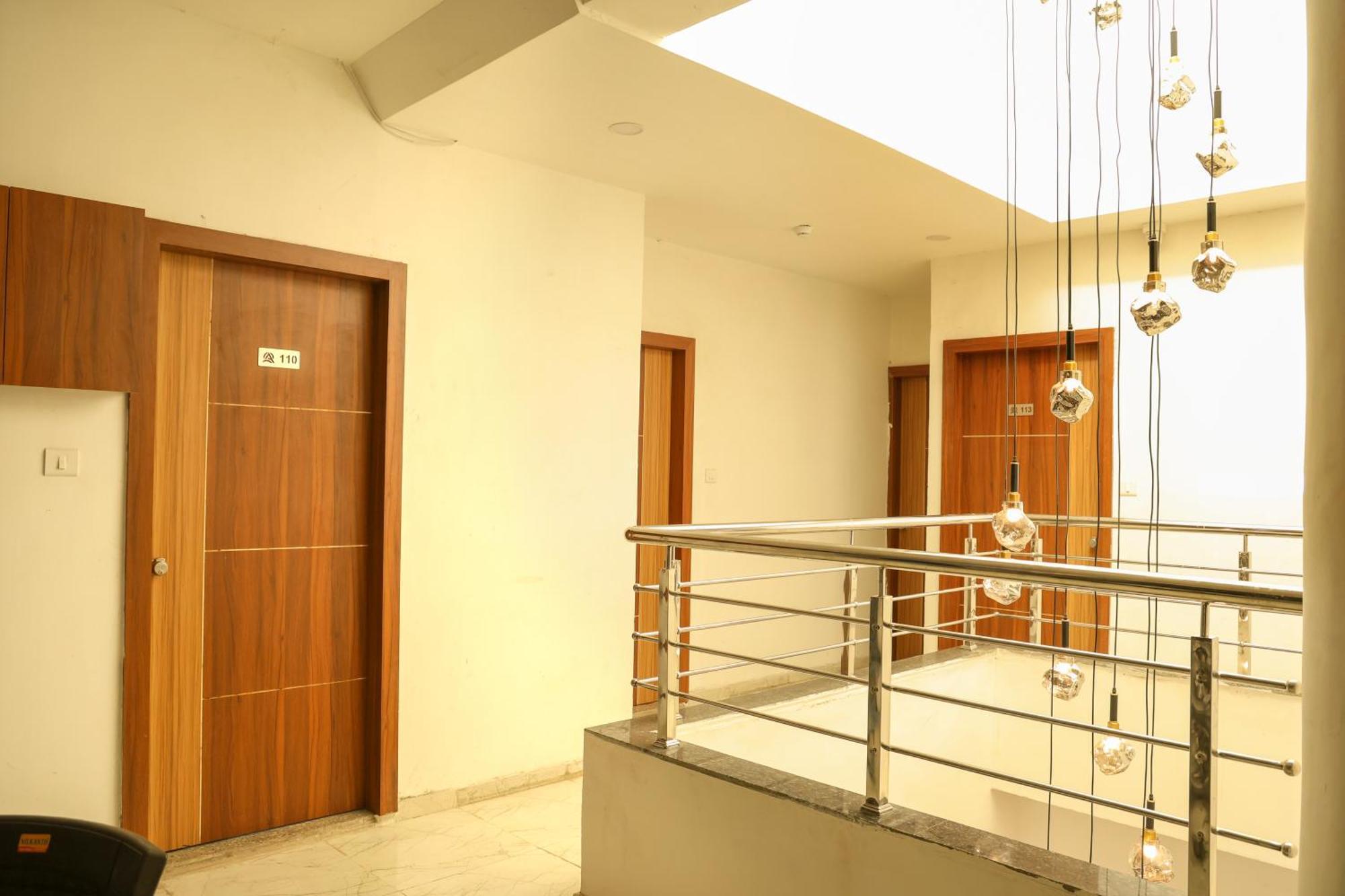Hotel Aaram Kalupur Ahmedabad Eksteriør billede