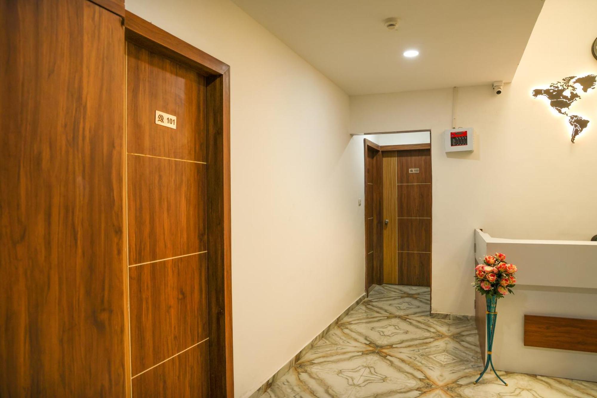 Hotel Aaram Kalupur Ahmedabad Eksteriør billede