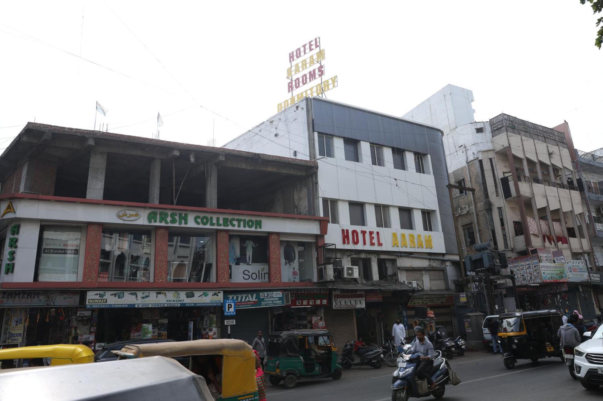 Hotel Aaram Kalupur Ahmedabad Eksteriør billede